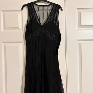 Elegant White House Black Market Black Beaded Mesh Evening Dress sz 4